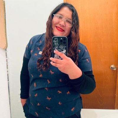 Ivette R.